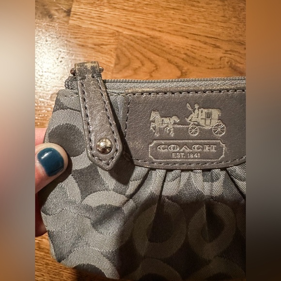 Coach Signature C Print Light Gray Coin Purse with Keyring and Storage Pouch - Picture 9 of 16